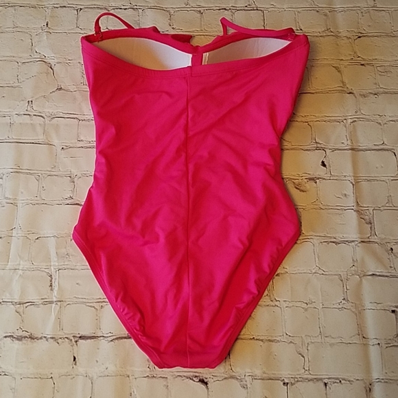 NWOT La Blanca Isla Ruffle Bandeau One-Piece S - Picture 3 of 5